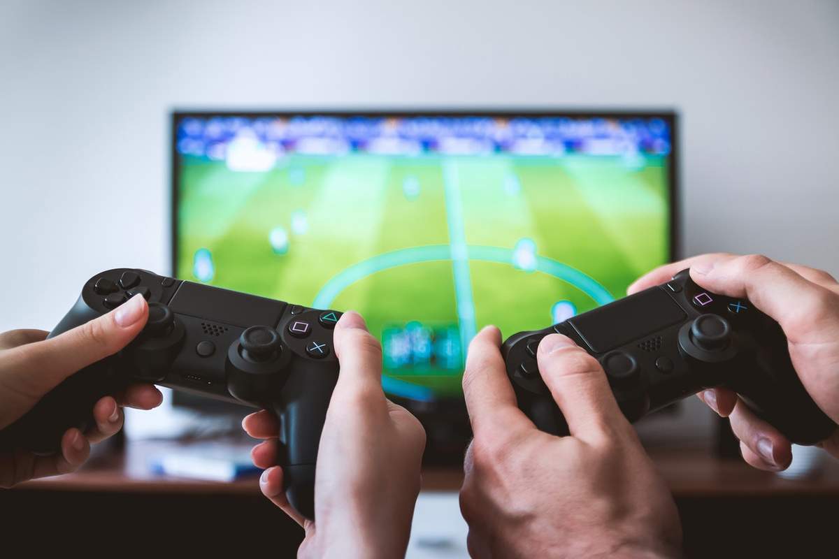 Advantages And Disadvantages Of Online Gaming